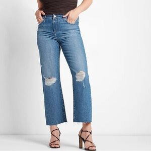 Mid Rise Medium Wash Ripped 90s Ankle Boot Jeans size 0 NWT express disc…